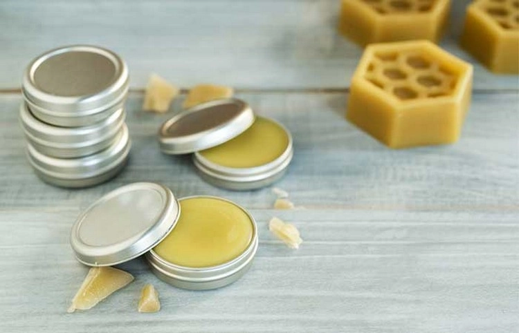 Beeswax is one of the most suitable substances for a lip balm