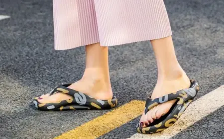 Die farbenfrohen Flip-Flops sind voll in - Schuh-Trends 2022