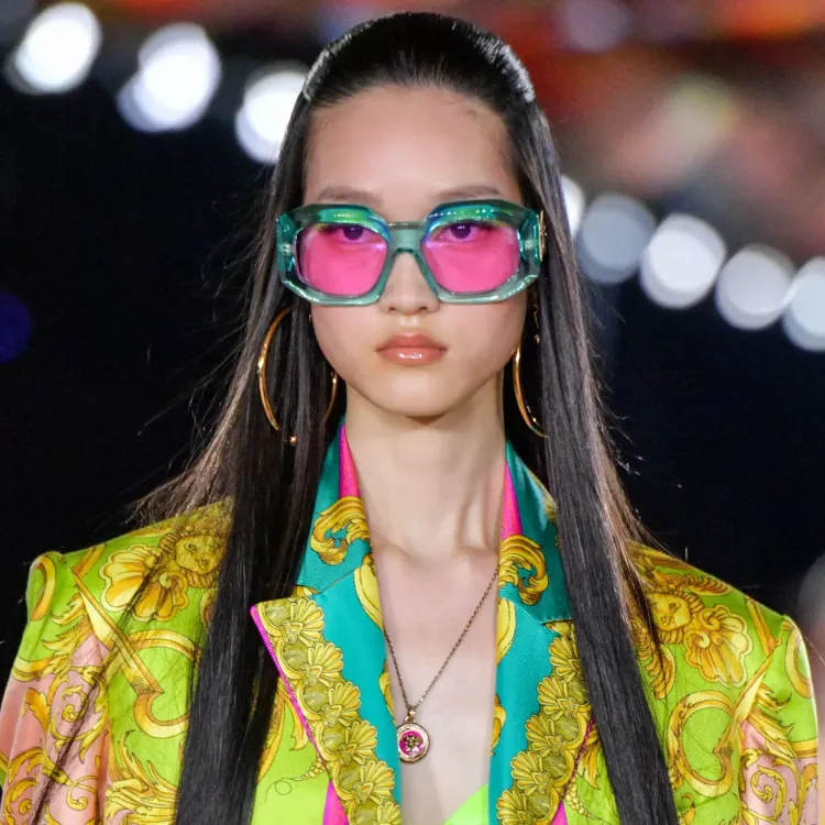 Farbige Brillen Modetrend Sonnenbrillen Trends 2022 Frauen