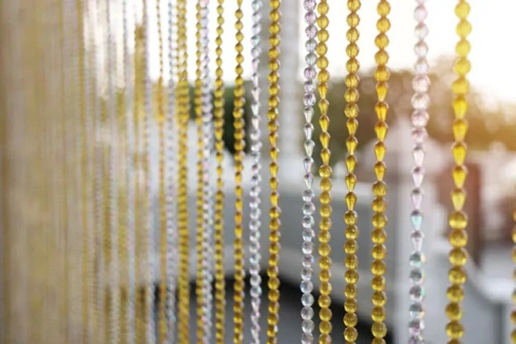 Fliegenvorhang selber machen aus Perlen - Eine einfach Anleitung