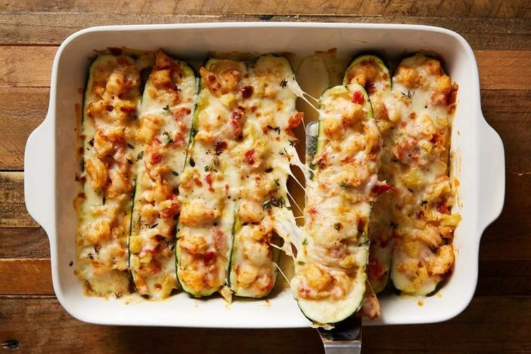 Healthy summer light dinner recipe - Zucchini boats