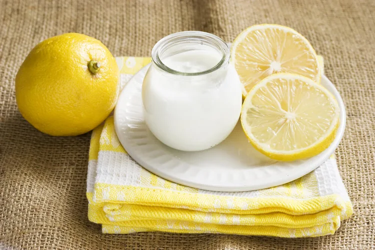 Yogurt and lemons are perfect for the summer season