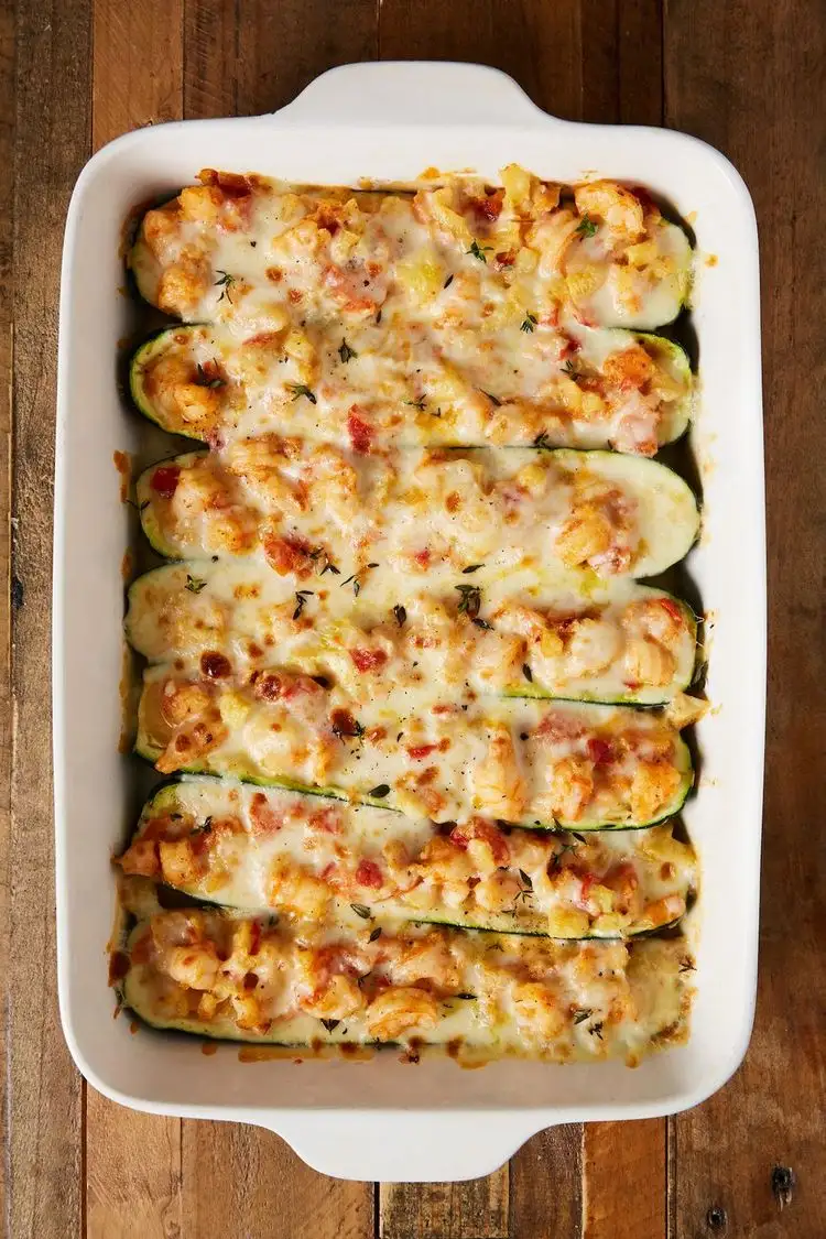 Cooking ideas for the summer - juicy zucchini boats