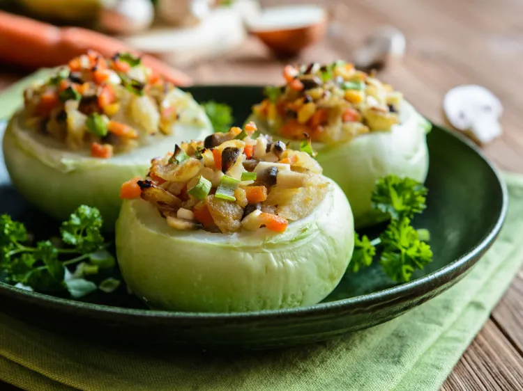 Kohlrabi stuffed with minced meat fast dinner dishes