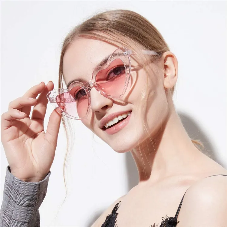 Neonpink Sonnenbrillen Trends 2022 Damen welche Brillenform steht mir