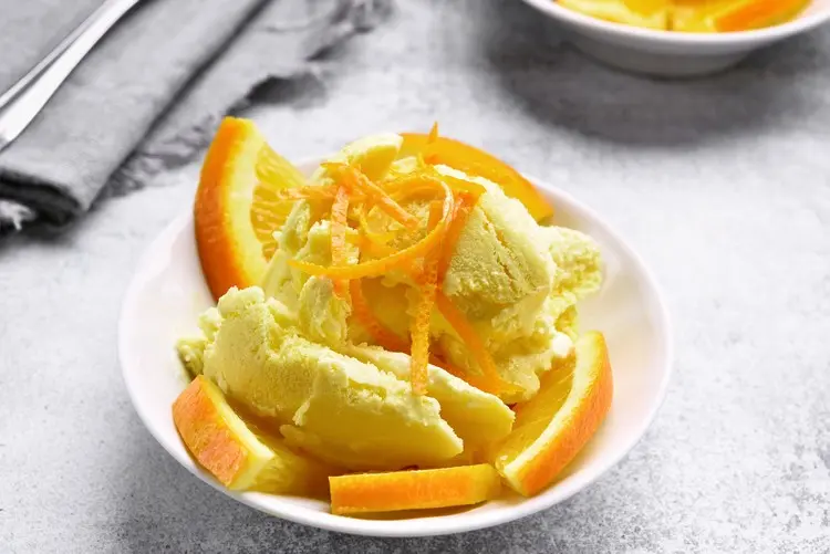 Orangeneis ohne Eismaschine zubereiten Rezept