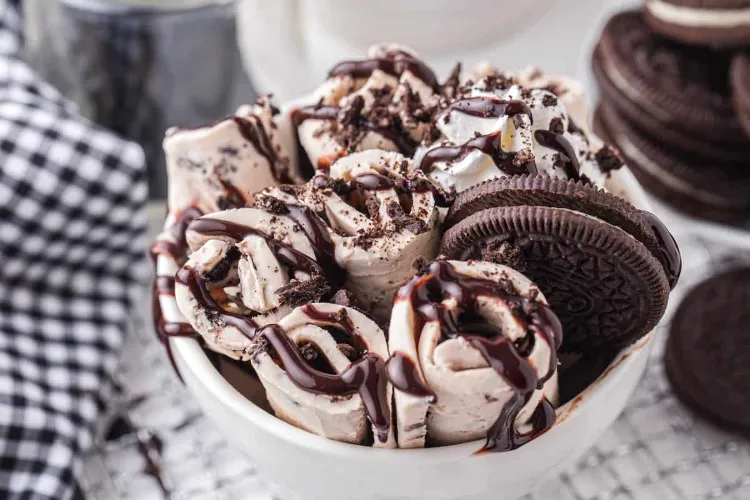 Make Your Own Oreo Ice Cream Rolled Ice Cream Food Trend 2022