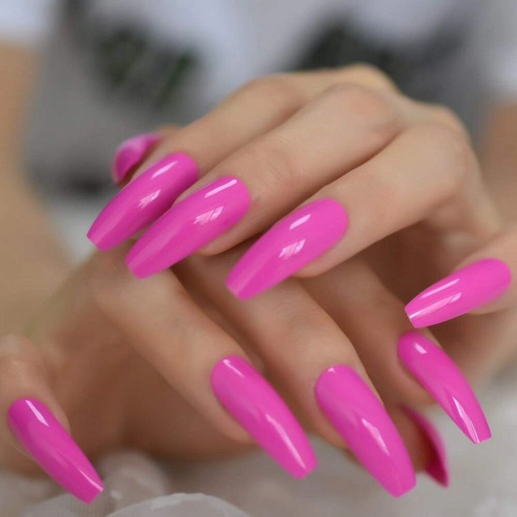 Pinkfarbene Nägel - die schönsten Trends für den Sommer