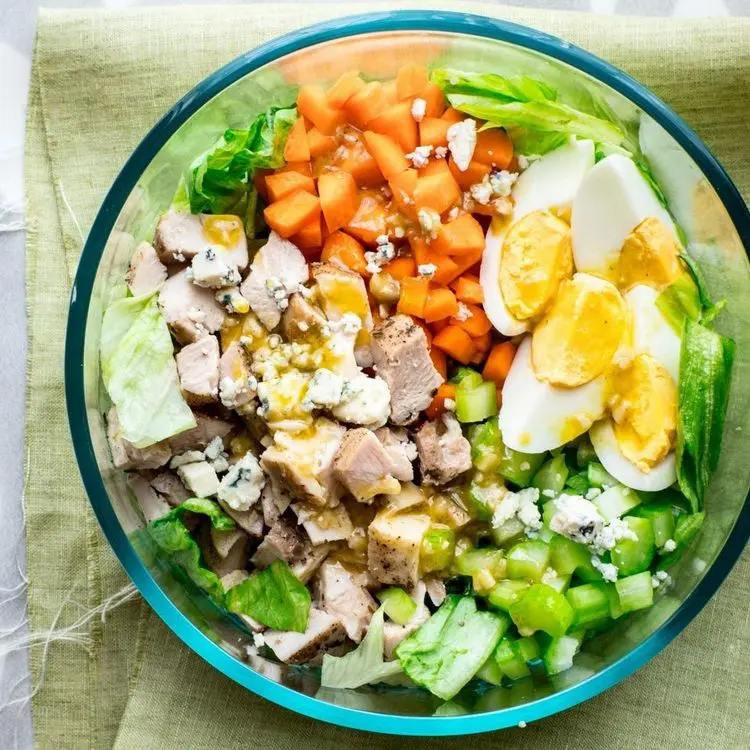 Quick recipe for lunch - chicken salad