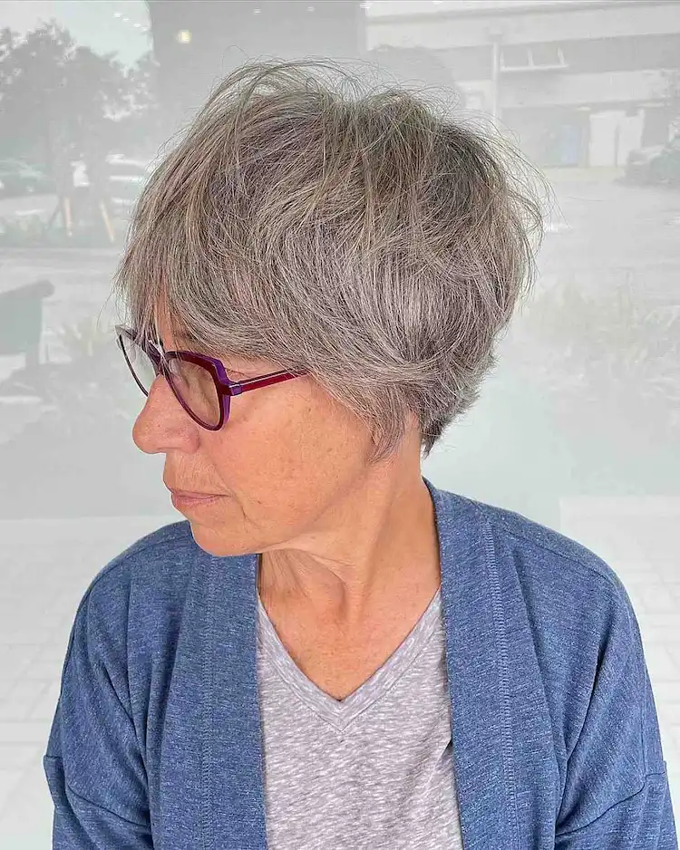 Senioren sollten sich für Schichten entscheiden, die Bewegung in ihr graues Haar bringen