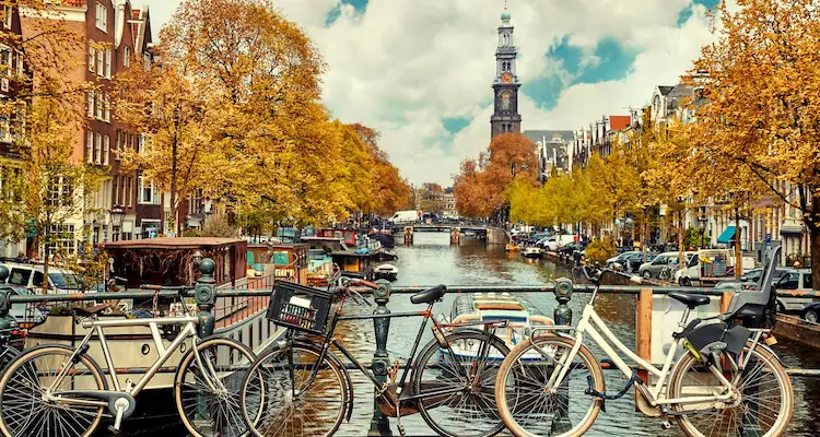 Sie können einen IJsselmeer Urlaub als Radtour vornehmen
