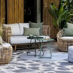Wenn Sie langlebige Möbel für draußen möchten, muss die Terrassen Lounge wetterfest sein