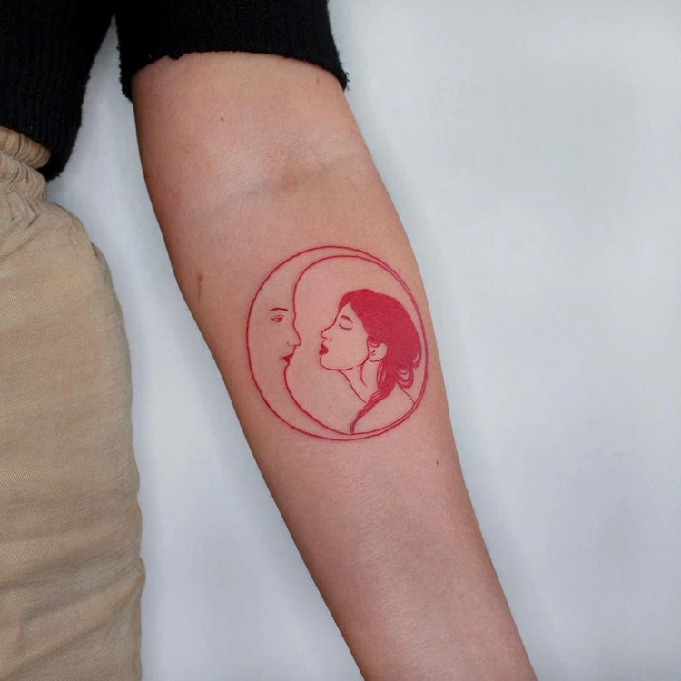 nur rote tinte für spirituelle tätowierung nach den letzten tendenzen als tattoo künstler verwenden