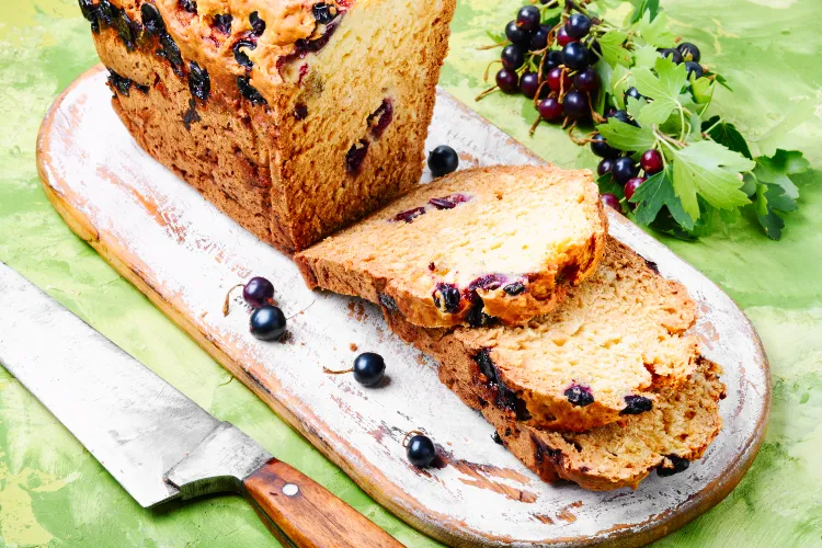 blackcurrant recipes fruitcake with berries