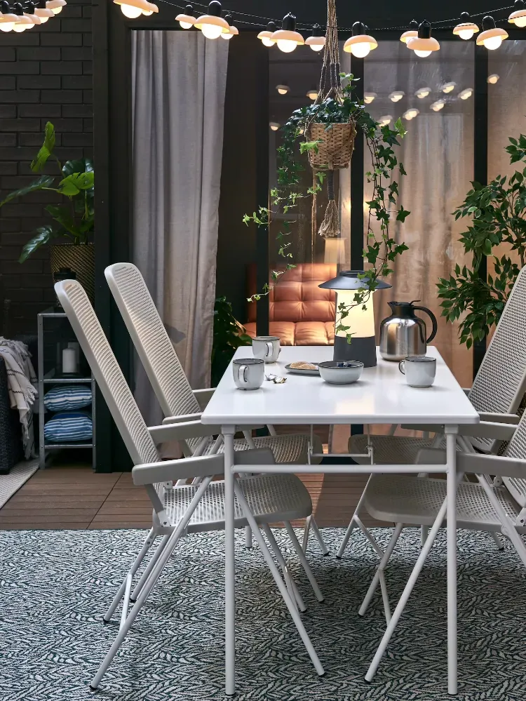 Gartenmöbel Trends 2022 kleinen Balkon gestalten Ikea Sommer 2022