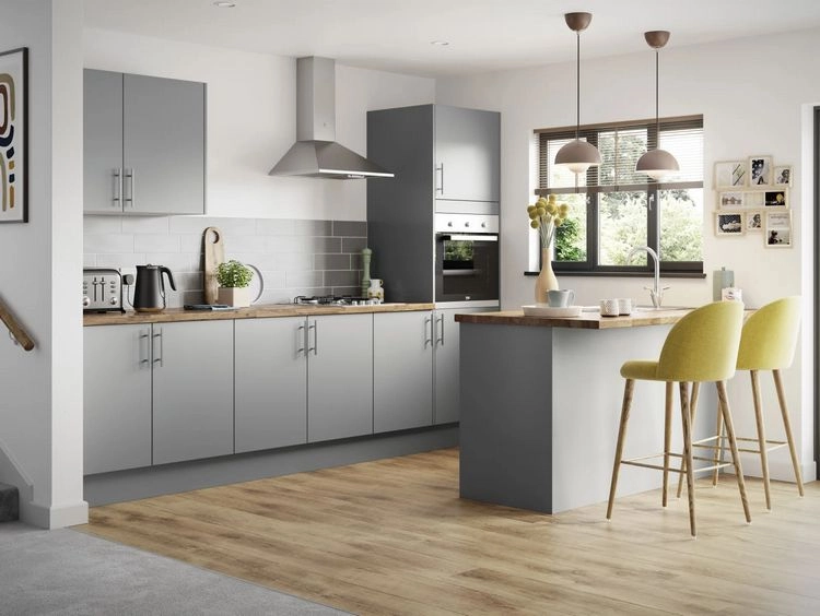 Küchentrends 2022 - Ideen für die besten Farben - warme, graue Küche