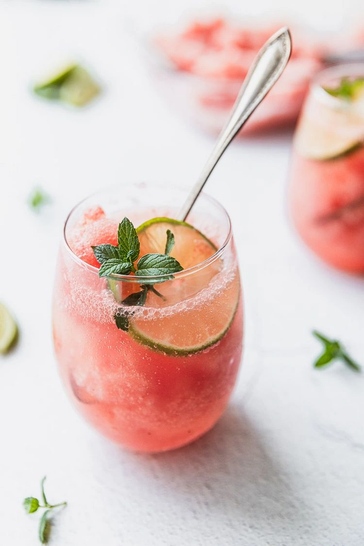 Sommerlicher Wassermelonen-Cocktail - Rezept und Zubereitung - Granita