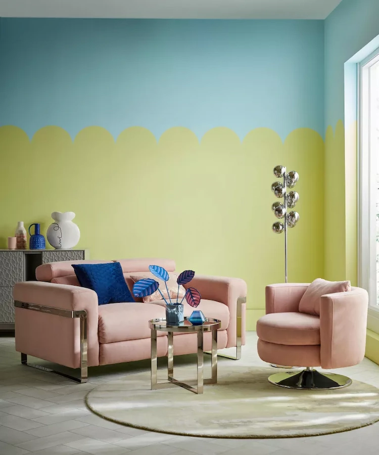 Urlaubs-Pastellfarben im Wohnzimmer sorgen für Behaglichkeit