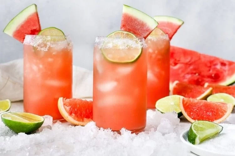 Wassermelonen-Cocktail für den Sommer - das beste Rezept für einen frischen, schnellen Drink