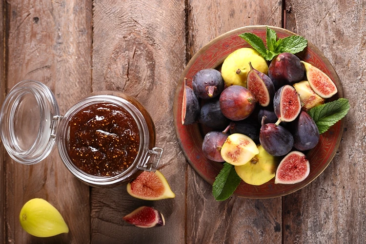 Feigen mit Zitronen kombinieren für eine fruchtige Marmelade
