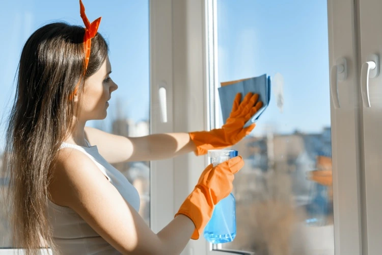 Fehler bei Fensterreinigung Schlieren entstehen durch Sonne