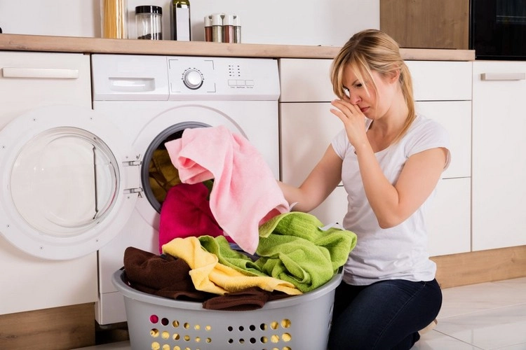 Ihre Wäsche stinkt nach dem Waschen - Was sind die Ursachen