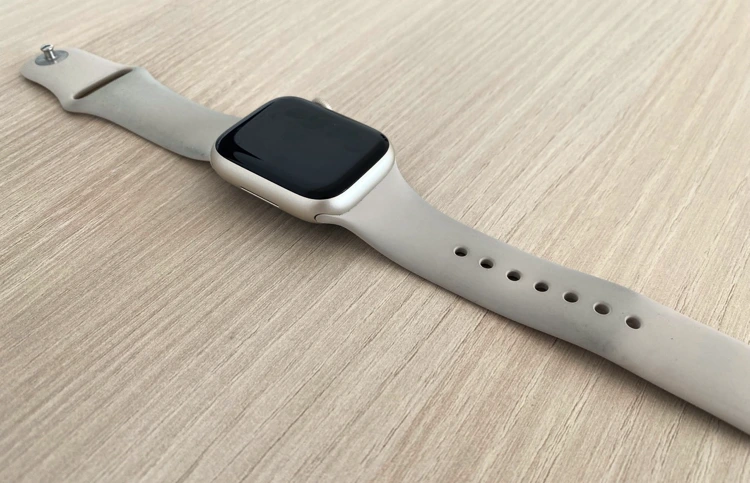 Kann man ein verfärbtes Apple Watch Band reinigen
