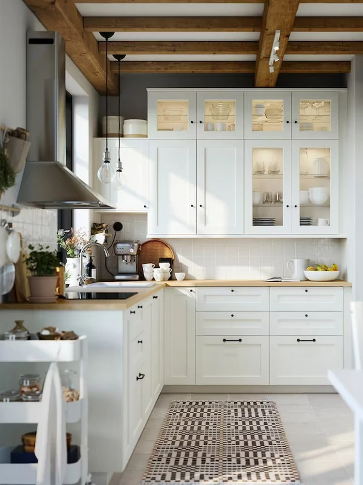 Neue IKEA Küche 2023 - Eine Option in Weiß und Holz