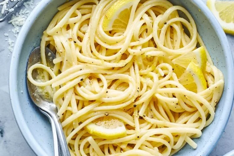 Rezepte für Pasta al Limone - leckeres und schnelles Abendessen zubereiten