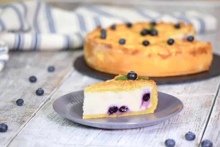 Skyr cake with blueberries recipe low carb cheesecake without baking
