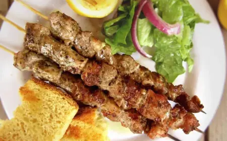 Souvlaki Rezept zum Selbermachen - die originelle alte griechische Fleischspeise und deren Variationen