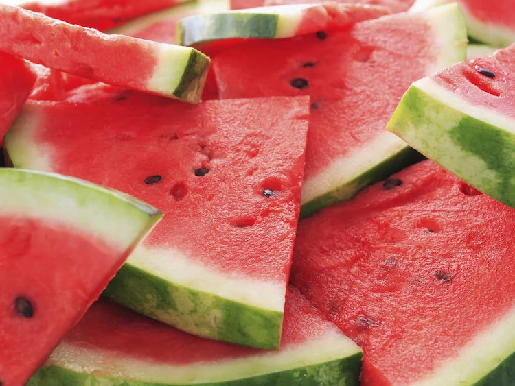 Wassermelone ist eine gute Quelle für das Antioxidans Lycopin und liefert außerdem etwas Vitamin A und C