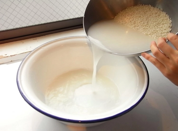 Wie kann man Reiswasser für die Haare selber machen