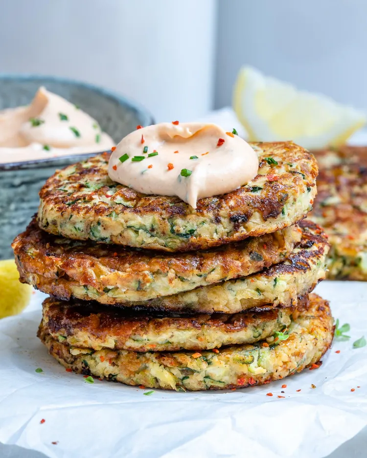 Zucchini Kartoffel Puffer Gemüsefrikadellen Rezept einfach