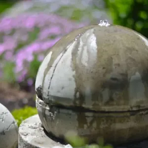 diy kugelbrunnen als gartenbrunnen aus beton selber bauen und den außenbereich verschöndern