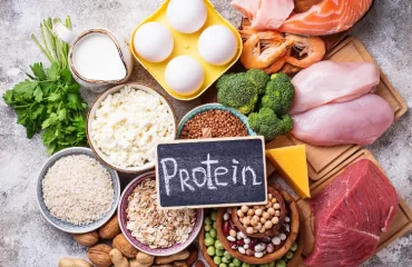 gesunde Proteinquellen wieviel Protein am Tag Anzeichen für Proteinmangel