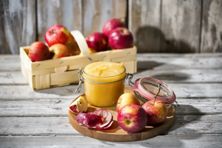 Apfelmus haltbar machen - Rezept für einfachen Apfelbrei und Konservierungsideen
