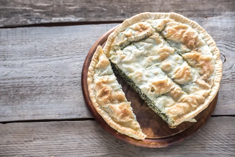 Blätterteig Strudel mit Spinat griechische Spanakopita Rezept
