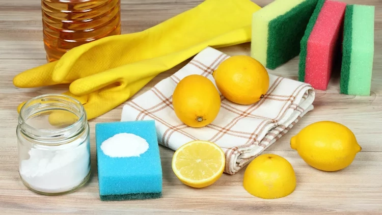 Die Zitronensäure in Zitrusfrüchten ist acryltauglich und Sie können Zitronen, Grapefruits oder Limetten verwenden