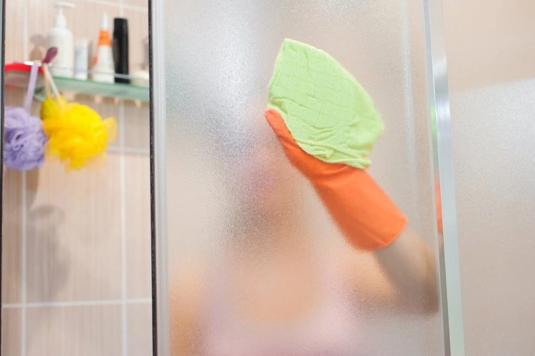 Duschkabine Schiebetür reinigen Tipps