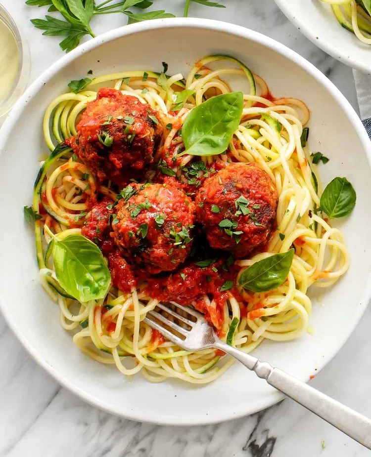 Bean Meatballs - prepare the recipe + tasty dishes for the delicious vegetarian dish