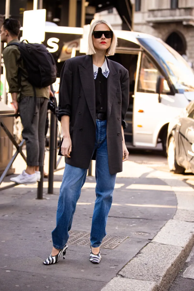 Jeans Trends Herbst 2022 Oversized Blazer kombinieren fürs Büro