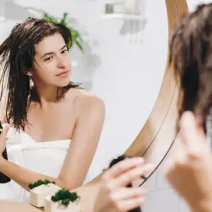 Leave-in Ausspülung selber machen Haarpflege Tipps trockenes Haar