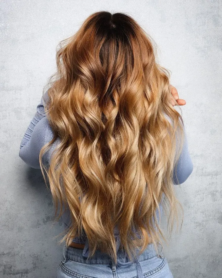 Ombre Frisurentrend 2022 Karamellblond Haarfarbe Herbst Trend