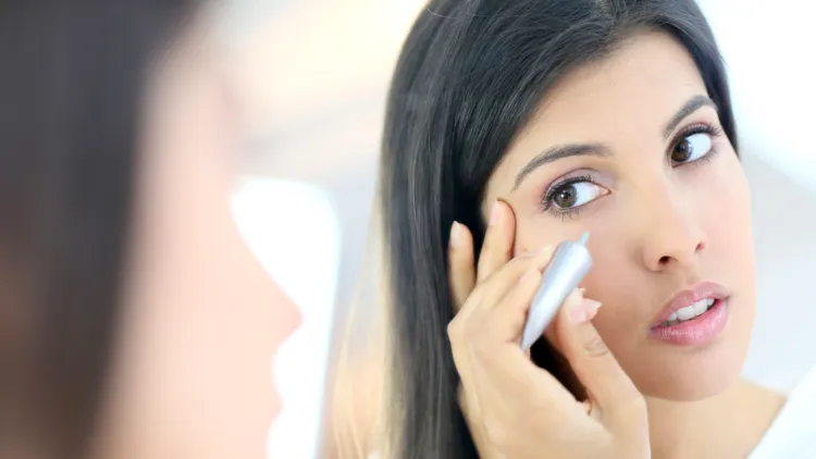 Augen schminken ab 50 Tipps Make-up Fehler die älter machen