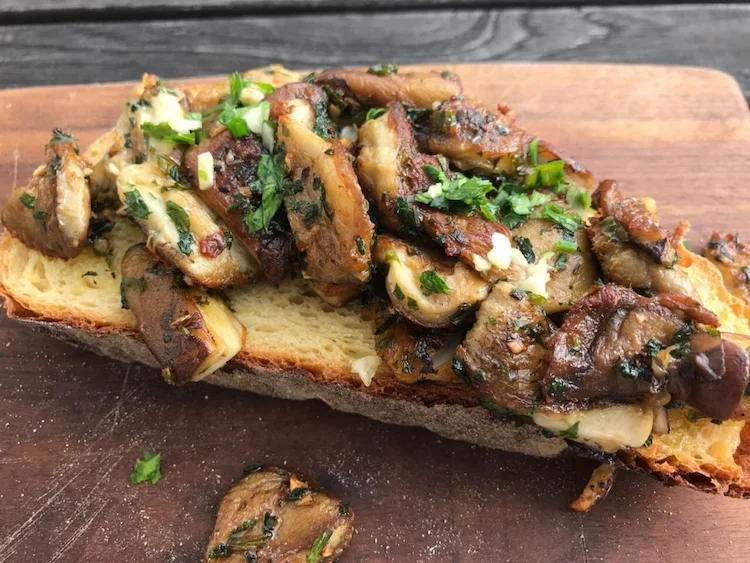 Mushrooms have a nutty flavor and therefore go well with hazelnuts