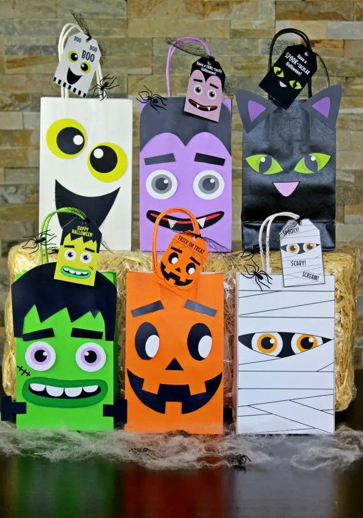 Halloween Beutel basteln für die Süßigkeiten - Mumie, Frankensteins Monster, Vampir, Katze