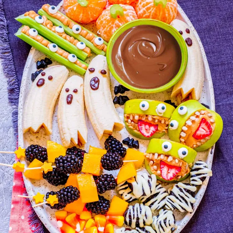 Halloween Frühstück für Kinder gesunde Halloween Charcuterie Board Ideen
