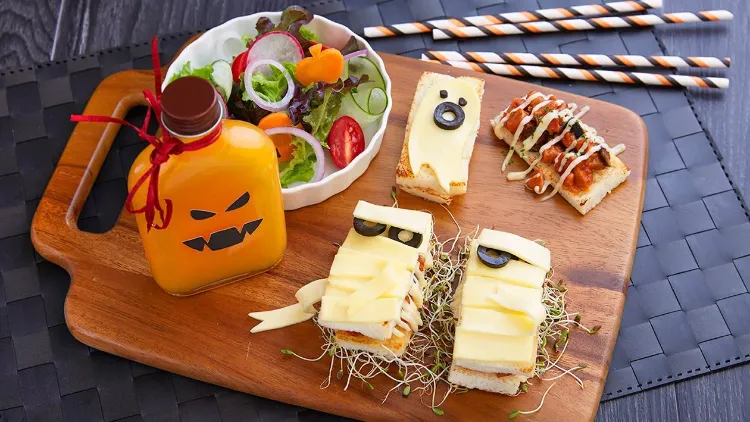 Halloween Sandwiches ohne Backen Halloween-Party Vorspeisen einfach