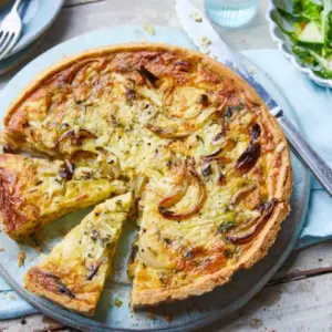 Käse Zwiebel Quiche Rezept französischer Zwiebelkuchen einfach